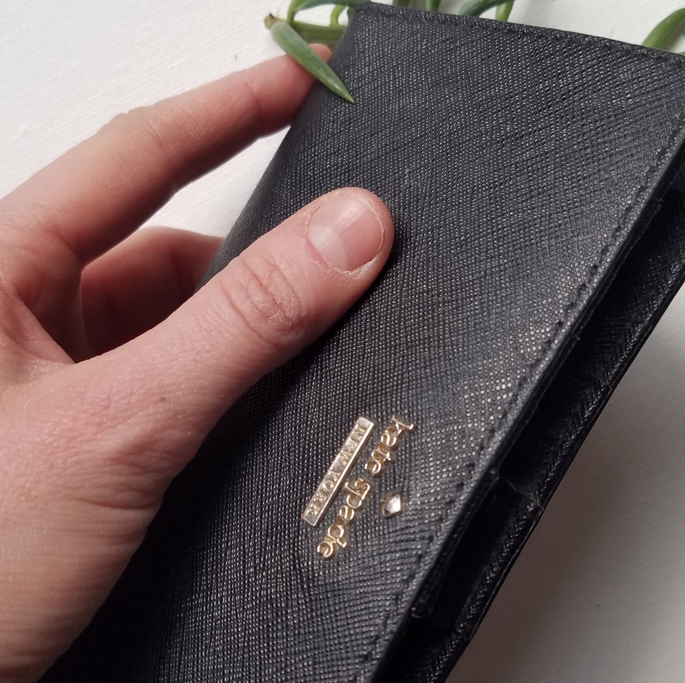 Kate Spade wallet - Picture 4 of 4